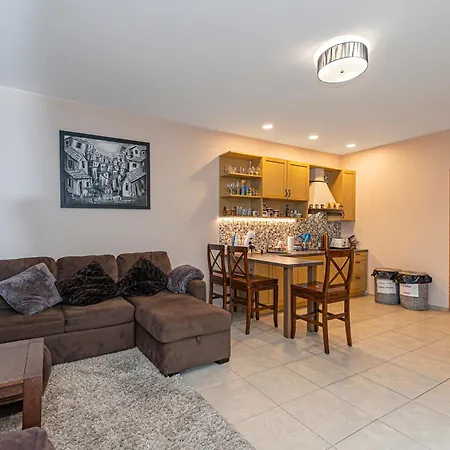 Calm And Private By Polo * Κάουνας