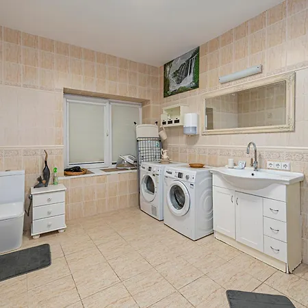 Calm And Private By Polo *